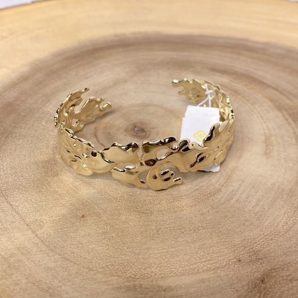 Kendra Scott Savannah Cuff Bracelet - Picture 5 of 9